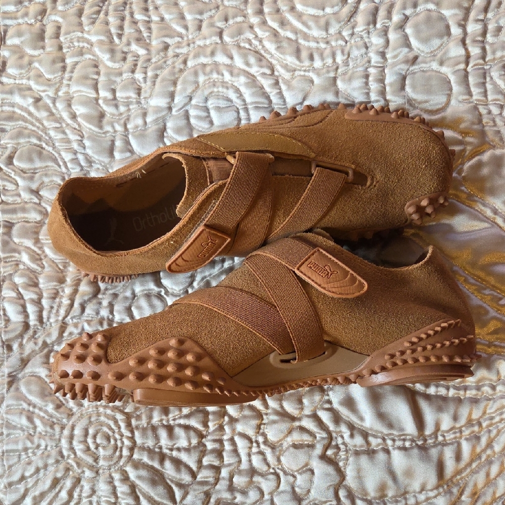 Puma Men's Tan Sneakers